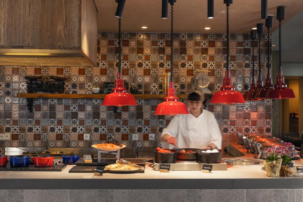 Hotel Radisson Blu Iveria 5*