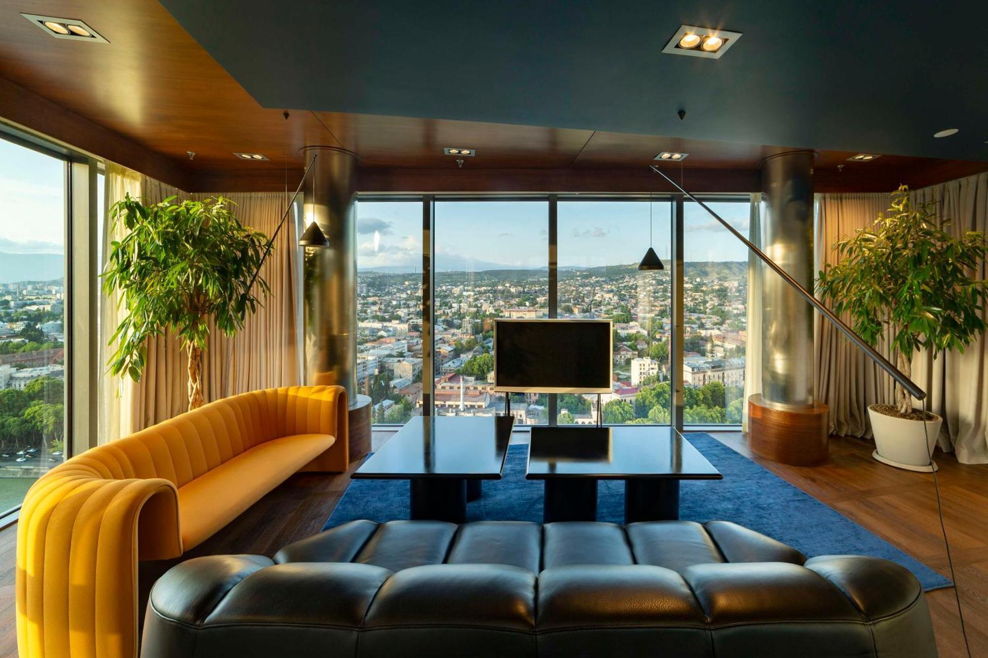 Radisson Blu Iveria 5*